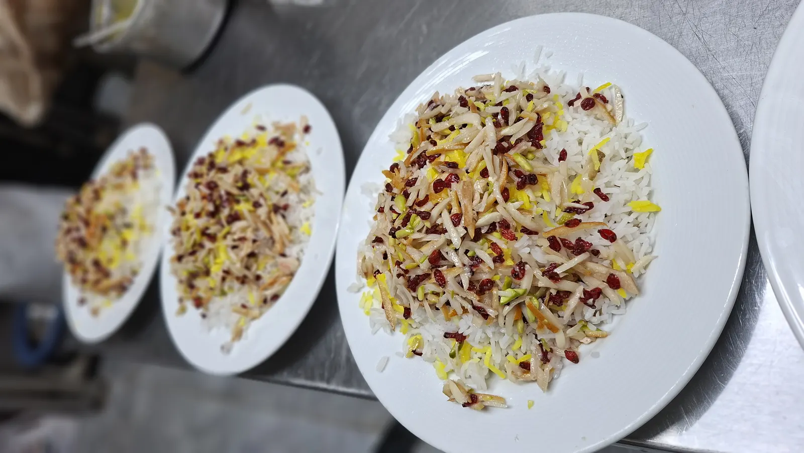 رستوران غذای سنتی و محلی حاج منصور — عکس 4