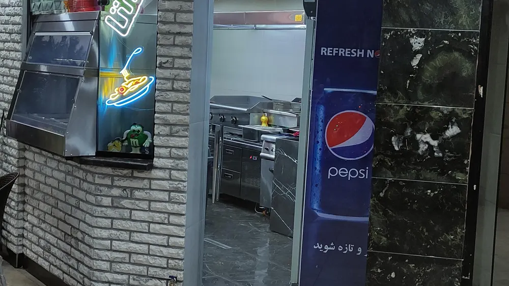 فست فود هفت چشمه — عکس 3