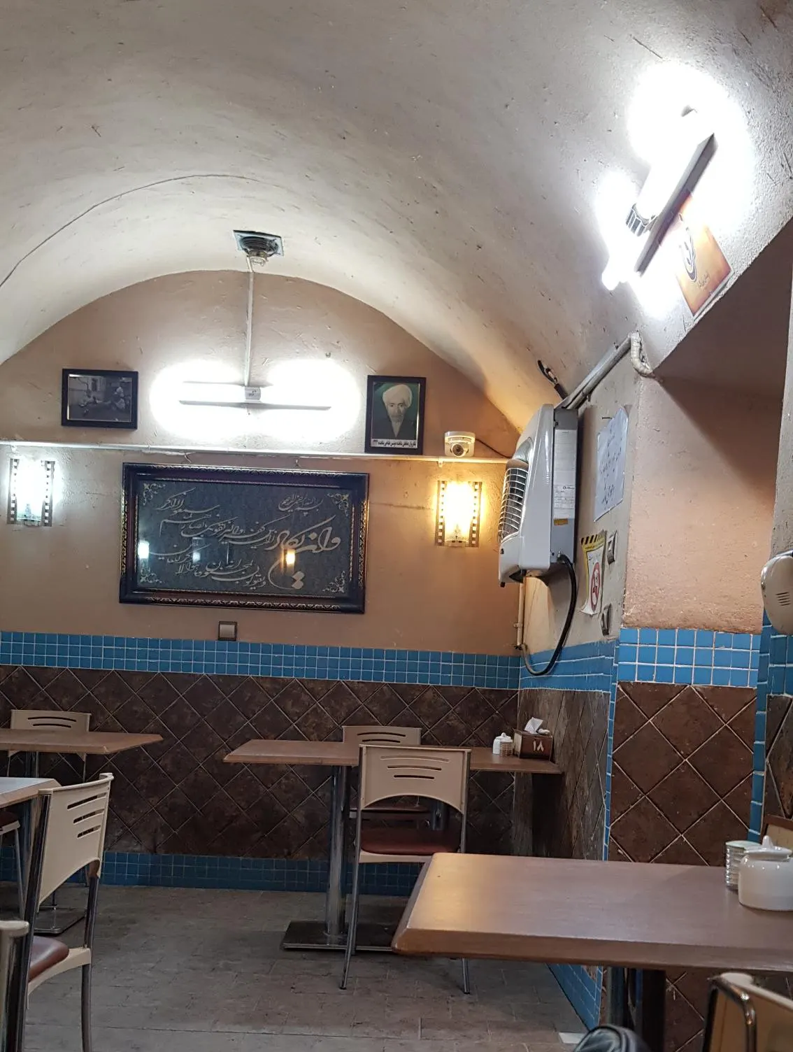 کافه عدسی پناهنده — عکس 4