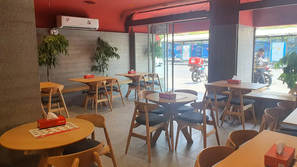 کافه فست فود ایران برگر — عکس 3