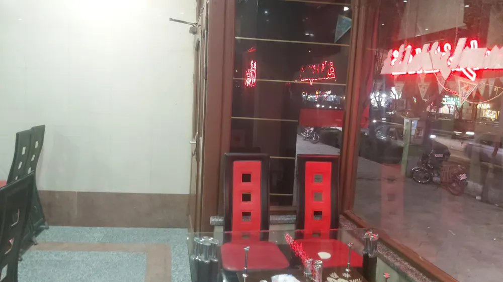 رستوران بزرگمهر — عکس 10