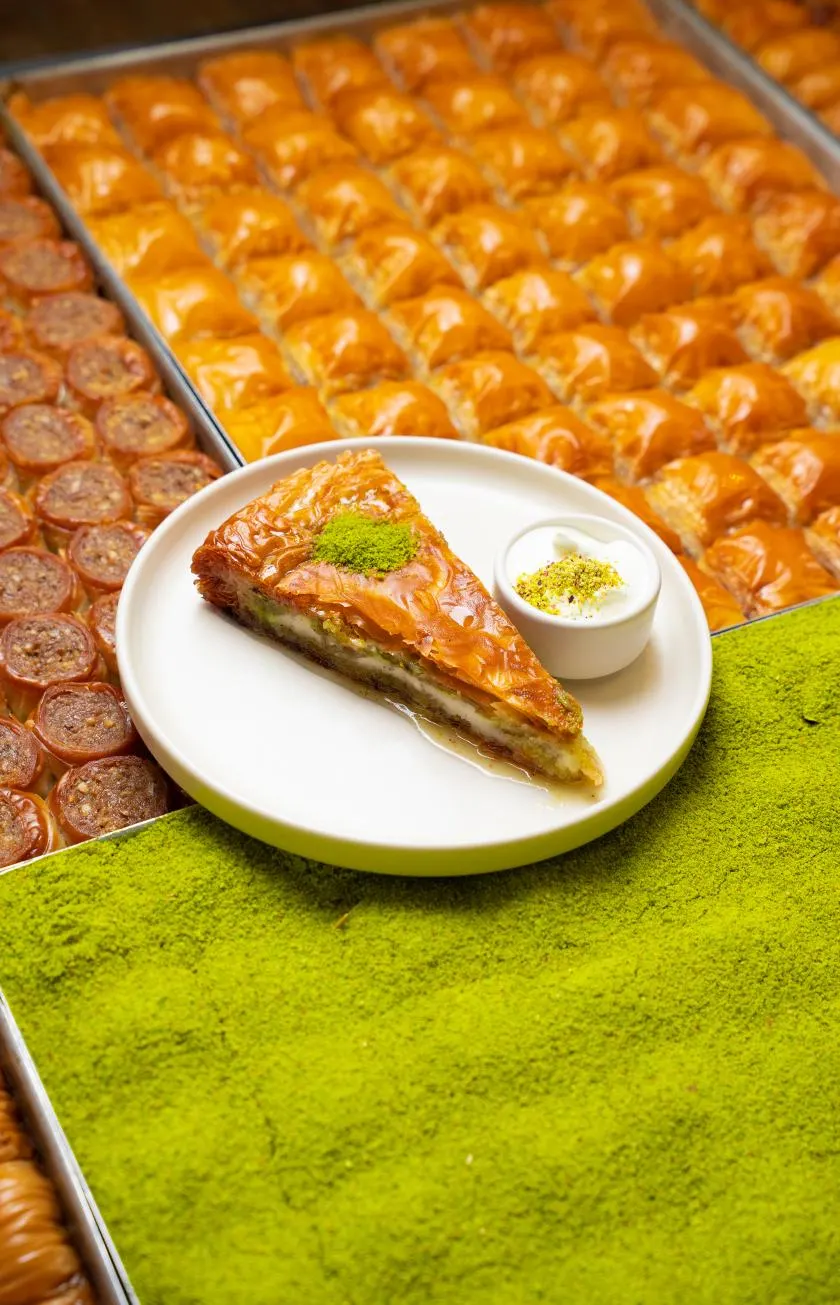 میرزاباقلوا — عکس 2