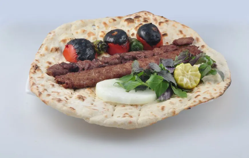 کباب سرای برگ سبز — عکس 1