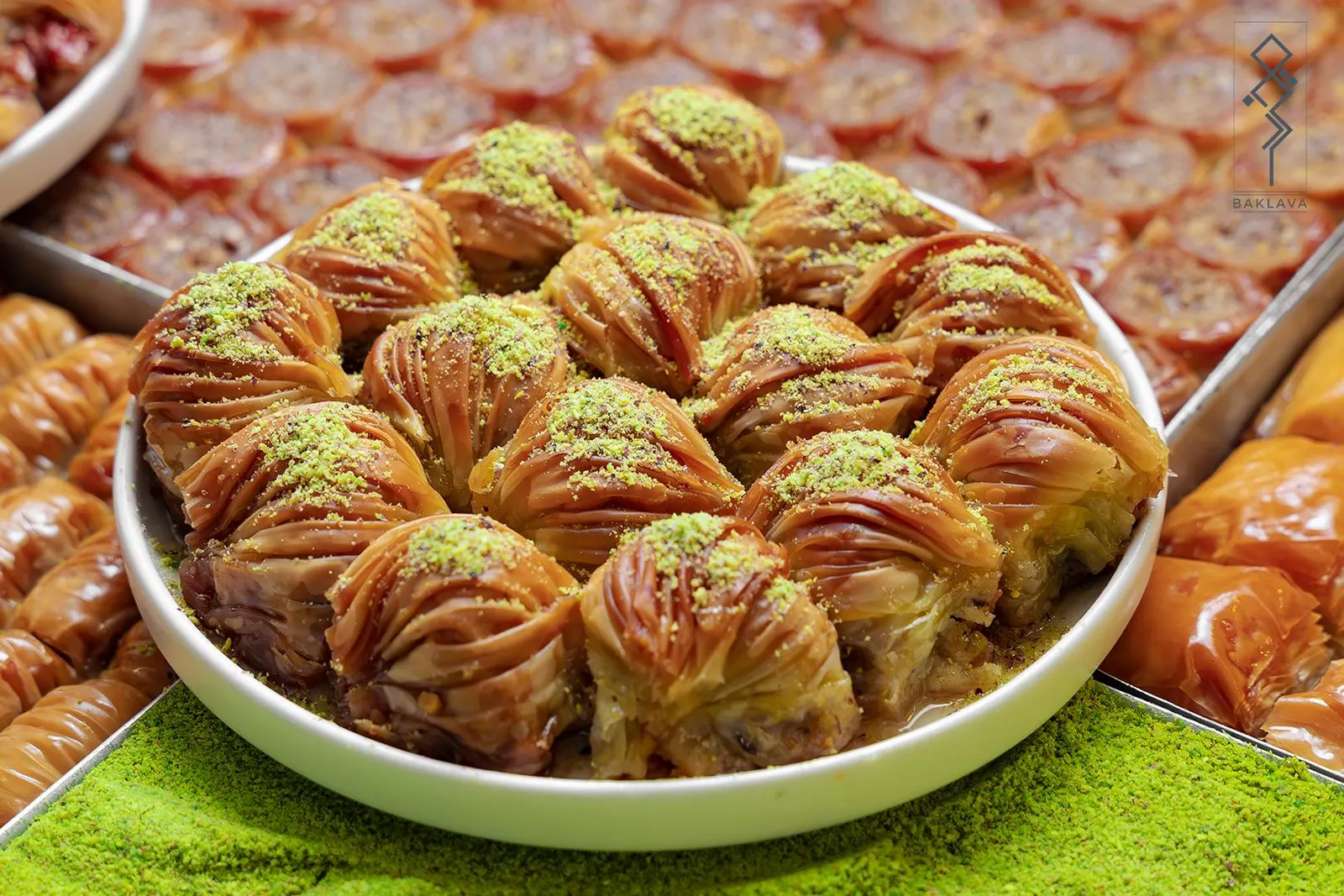 میرزاباقلوا — عکس 1