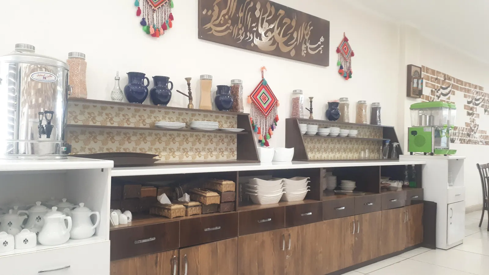 رستوران تخت طاووس — عکس 1