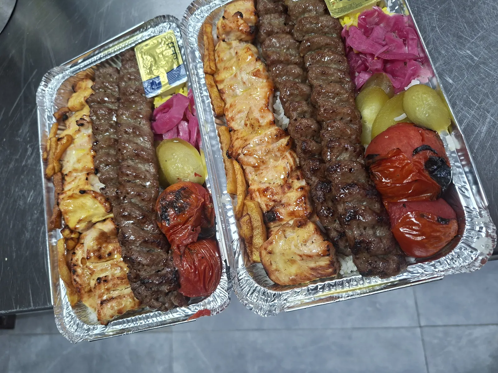 رستوران غذای سنتی و محلی حاج منصور — عکس 1