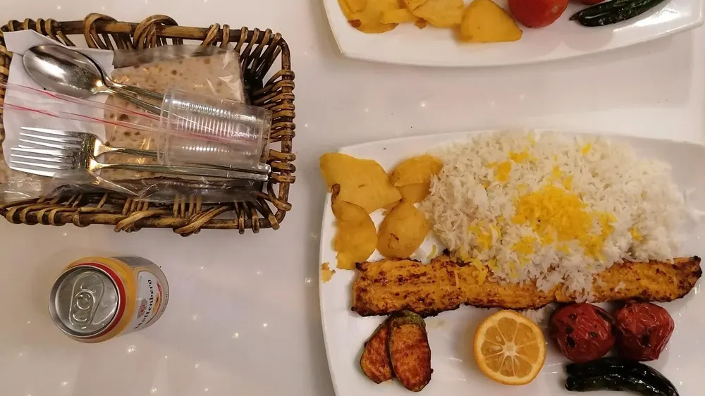 کافه رستوران ژوان — عکس 10