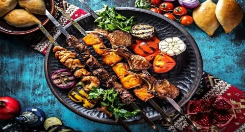 رستوران عمارت امیراباد — عکس 1