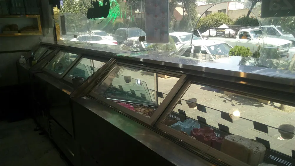 بستنی فالوده رضا — عکس 10