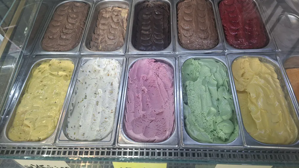 بستنی فالوده پاسارگاد — عکس 4