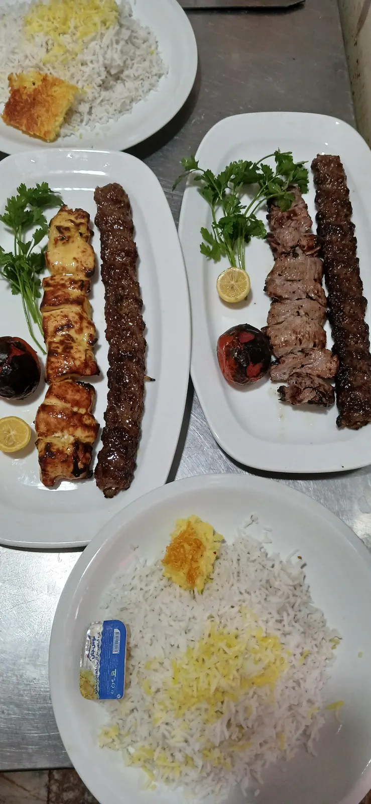 رستوران برجسته — عکس 2