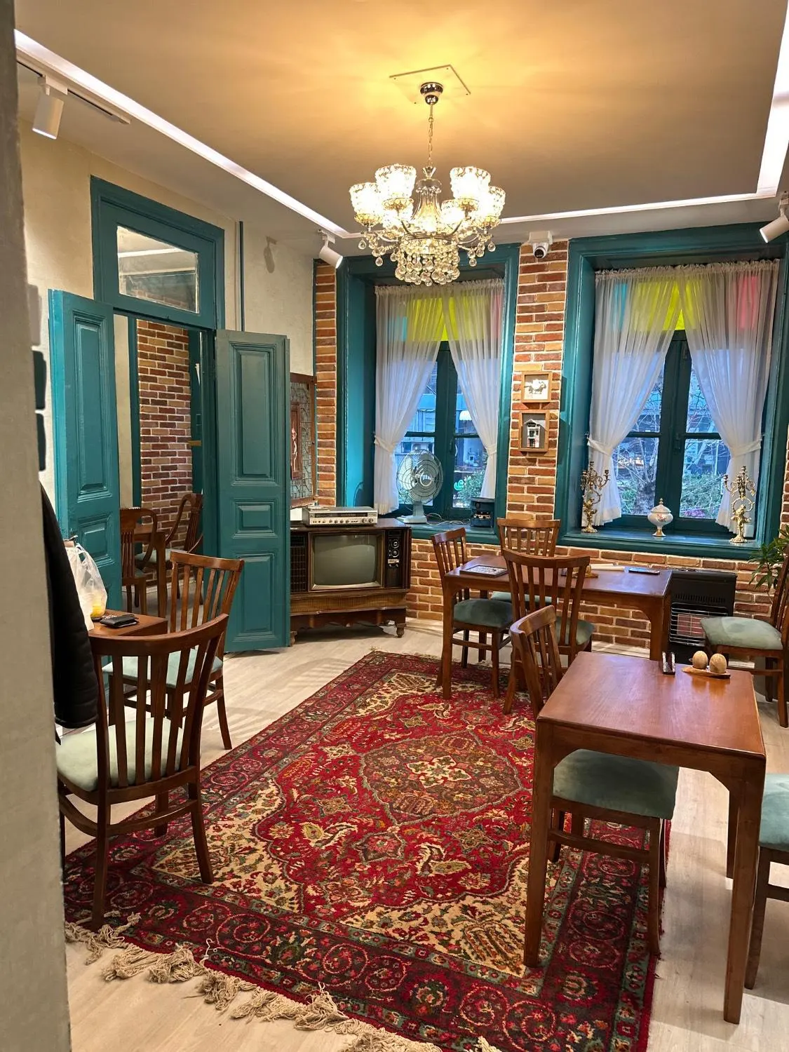 کافه رستوران عمارت عمادیه — عکس 1