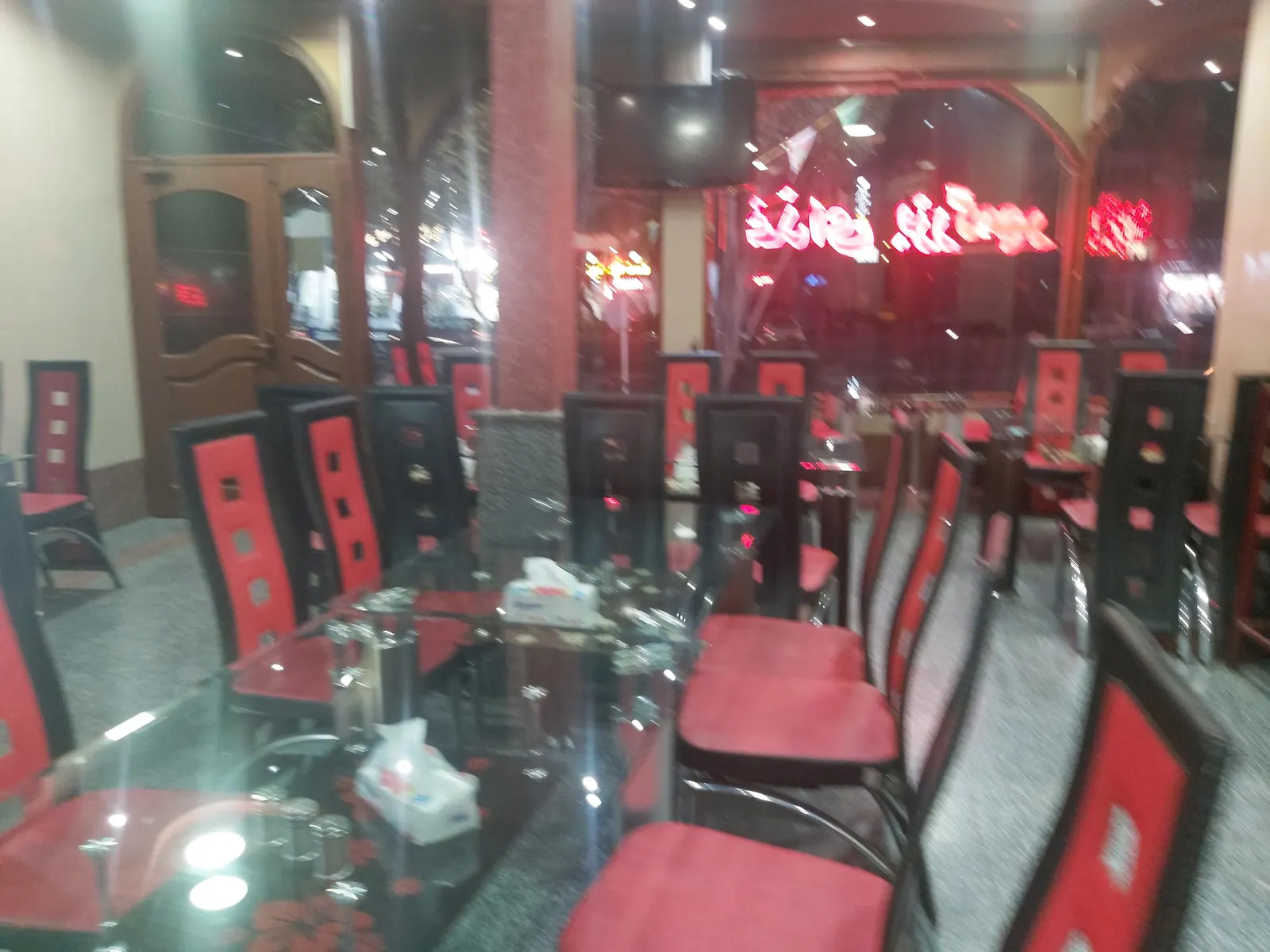 رستوران بزرگمهر — عکس 1