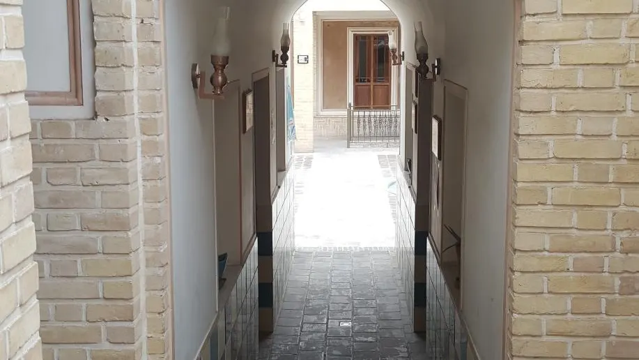 کافه رستوران عمارت بادگیر — عکس 8