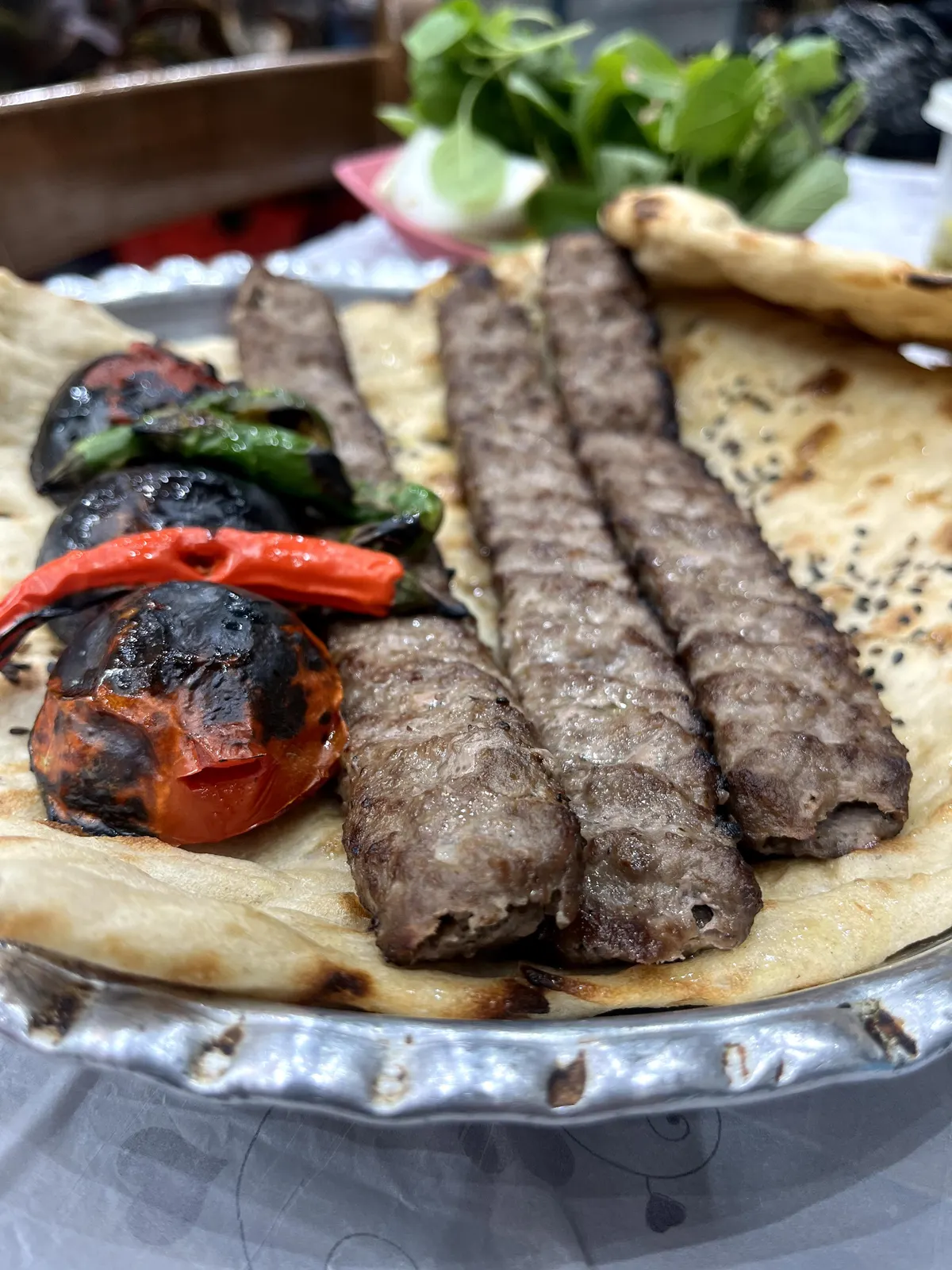 کبابی و بریانی صادق — عکس 1