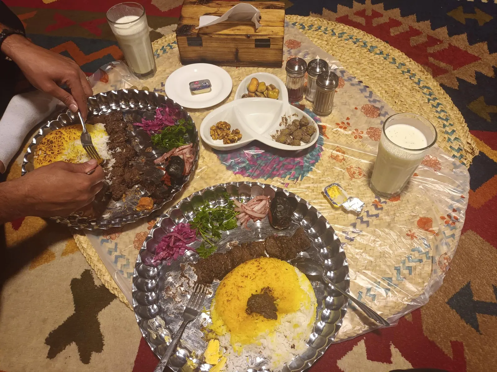 رستوران محلی میرزا — عکس 3