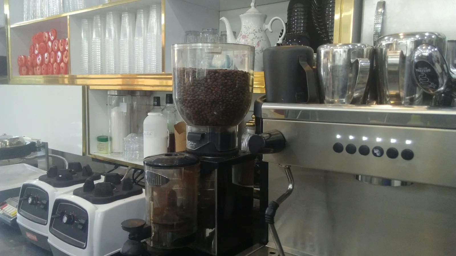 بستنی فالوده رضا — عکس 1