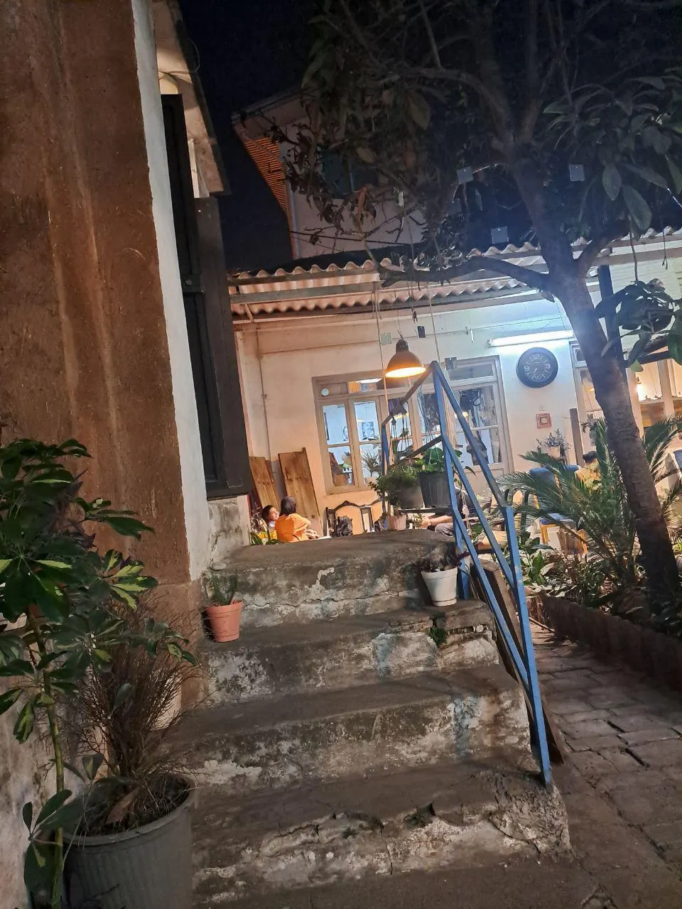 یک فنجان کتاب — عکس 3