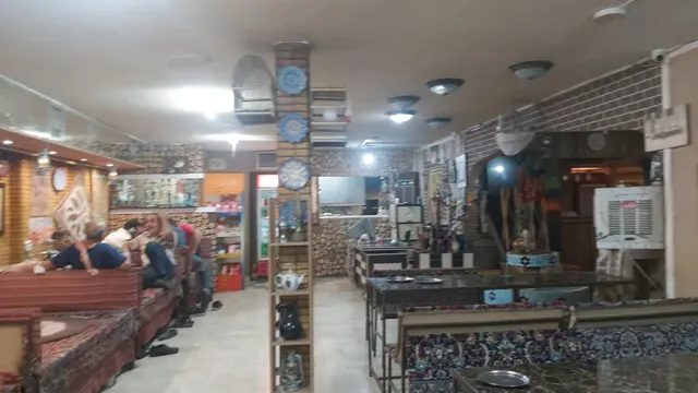 رستوران پشت مطبخ