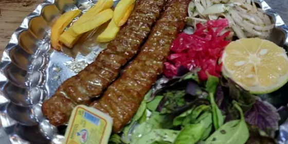رستوران بیرون برسجاد