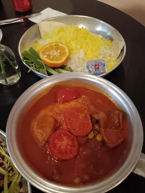 رستوران هوژان