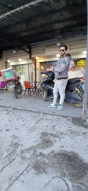 تهیه غذای میلاد